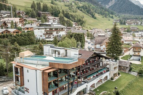 Al Plan Dolomites Hotel Museum-Osteria-Oldtimer