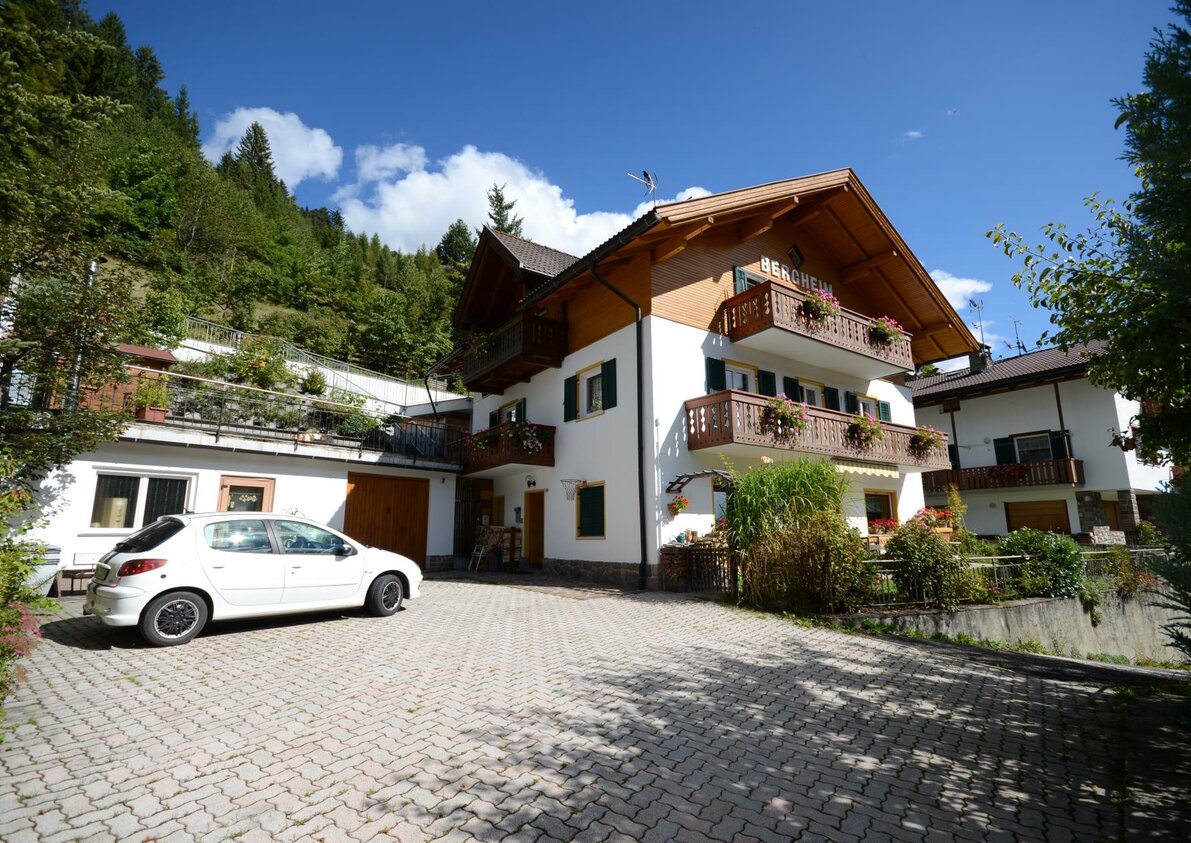 Apartments Bergheim