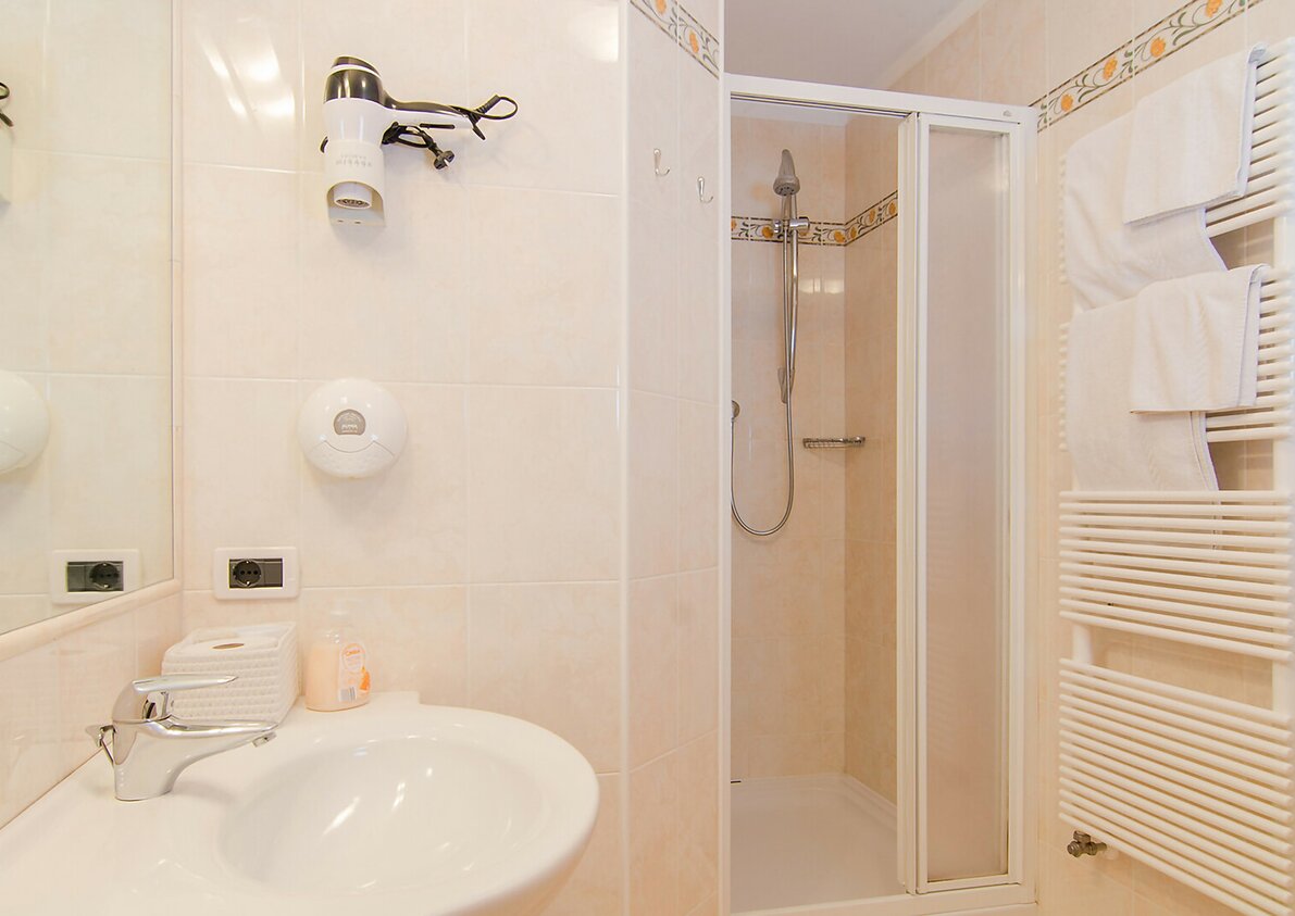 Apartments Cësa Gardis - Bathroom