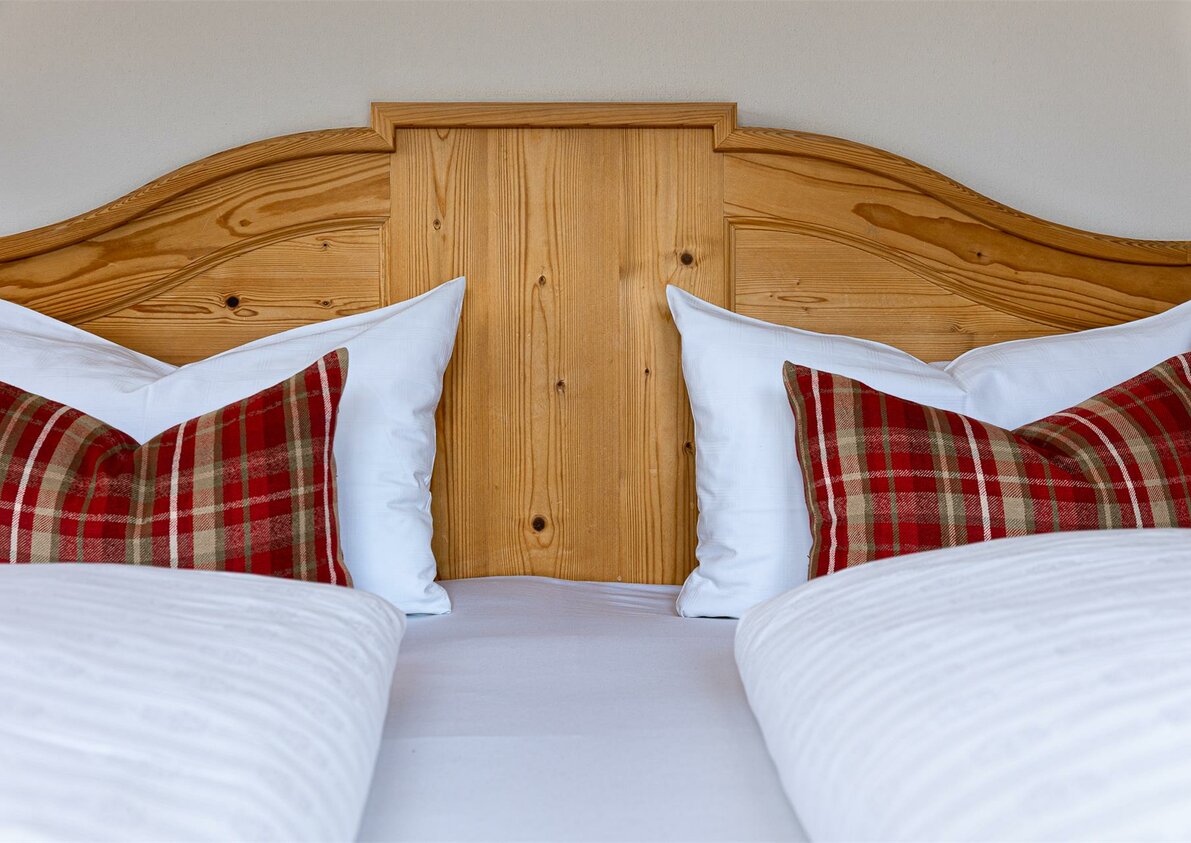 Bett Detail 4