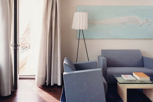 Deluxe room, artist Robert Bosisio