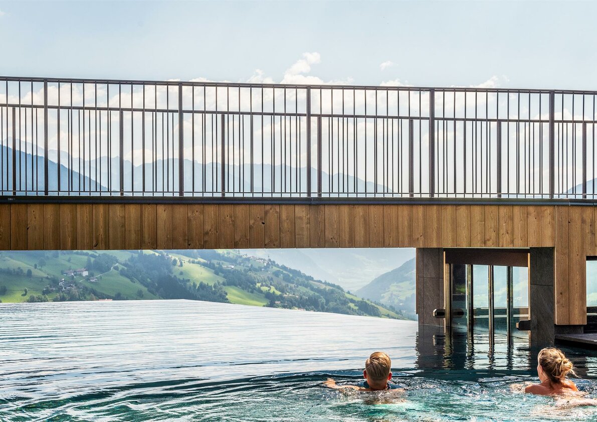 Infinitypool
