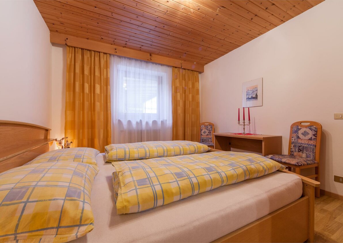 Zimmer Wohnung 2-4 Personen