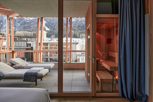 Summit Suite