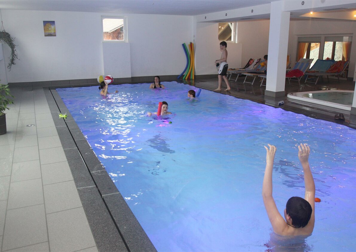 Hallenschwimmbad