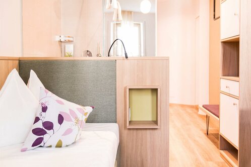 Flora Hotel & Suites - Room