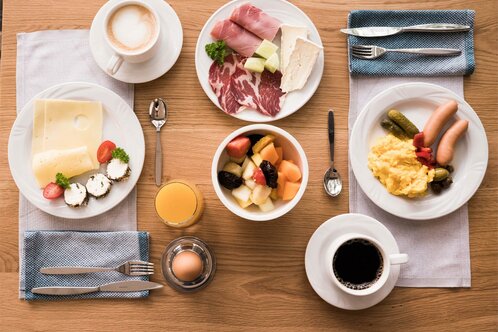 Flora Hotel & Suites - Breakfast