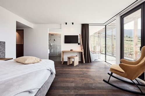 Corner Suite