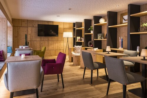 Lounge  II