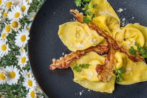 Alpenrose\\\\\\\\\\\\\\\'s Dining & Living