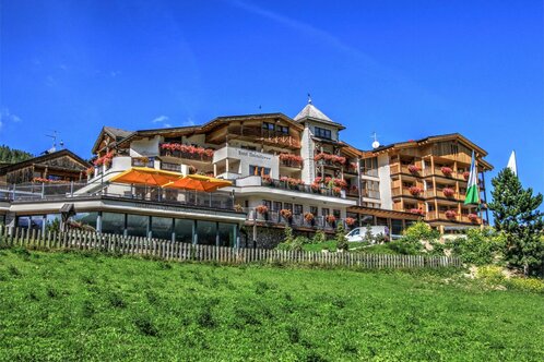 Dolasilla Mountain Panoramic Wellness Hotel****