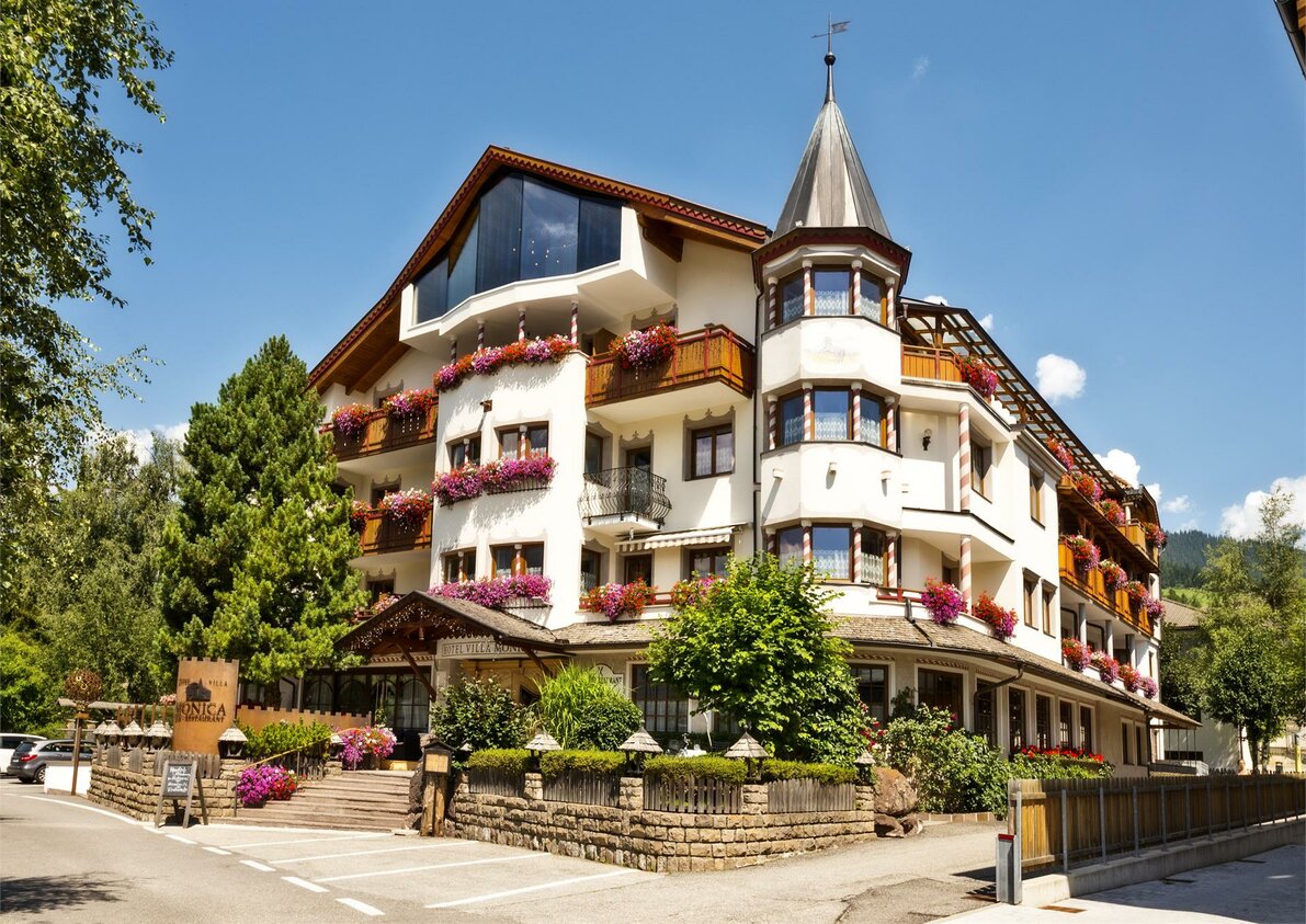 Hotel Monica Villa