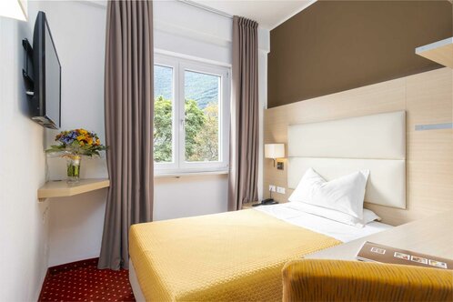 Single Room Standard