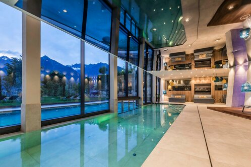 In and Outdoorpool (Adults Only)
