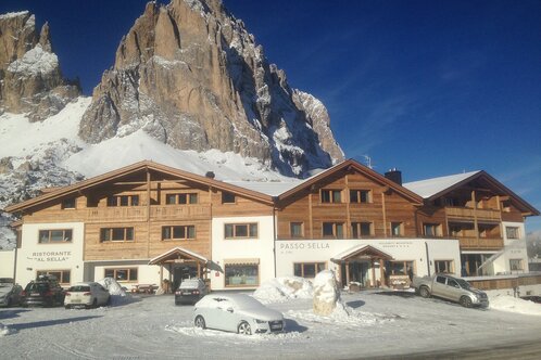 Sellajoch Dolomiten Mountain Resort