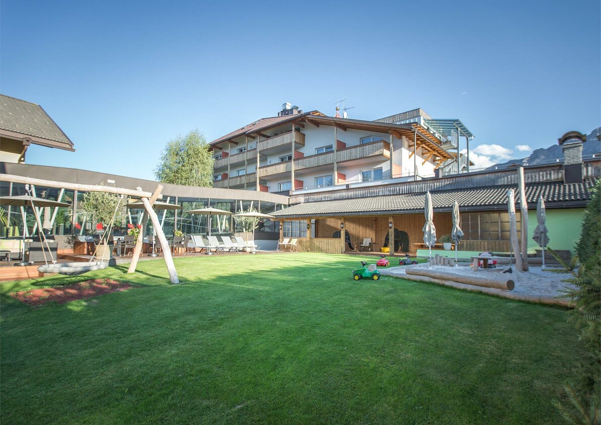Famelí - small family & spa resort
