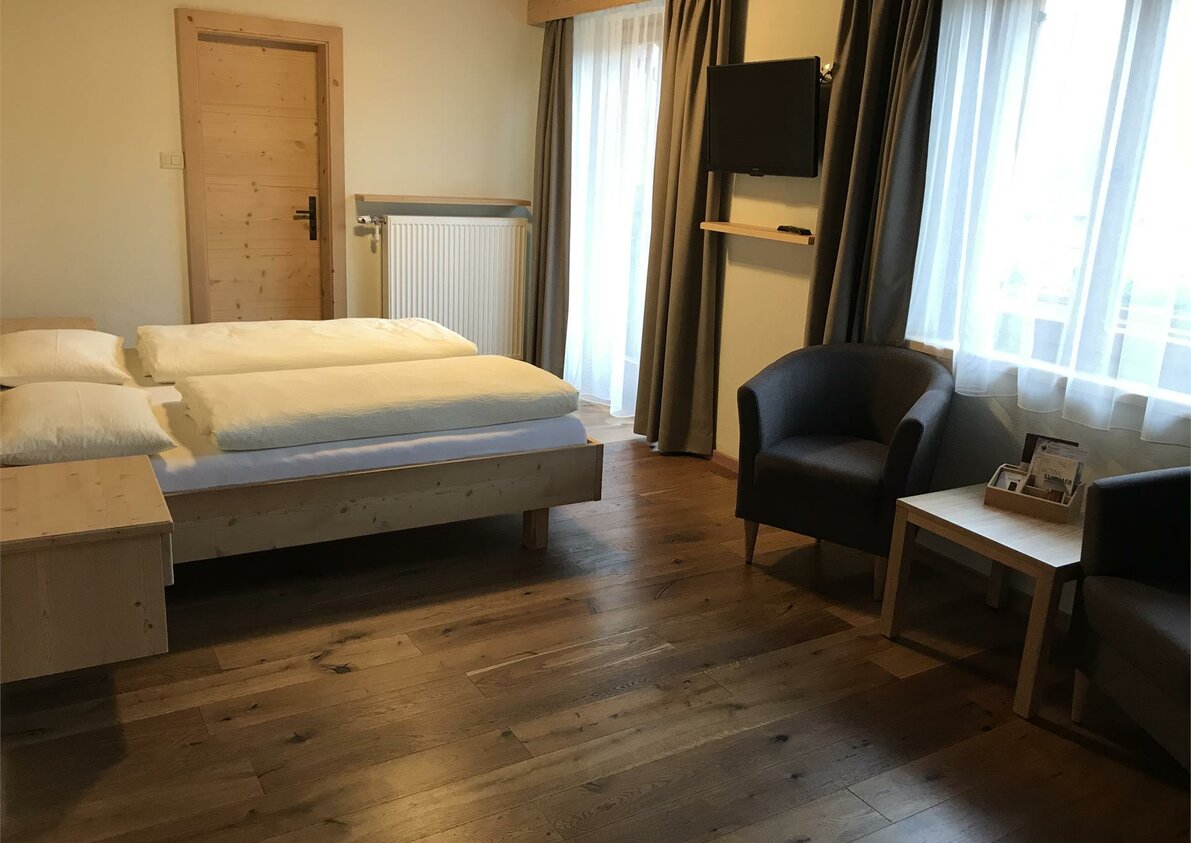 Room Apartment Guggenberg
