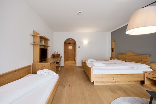 Double room with extra bed