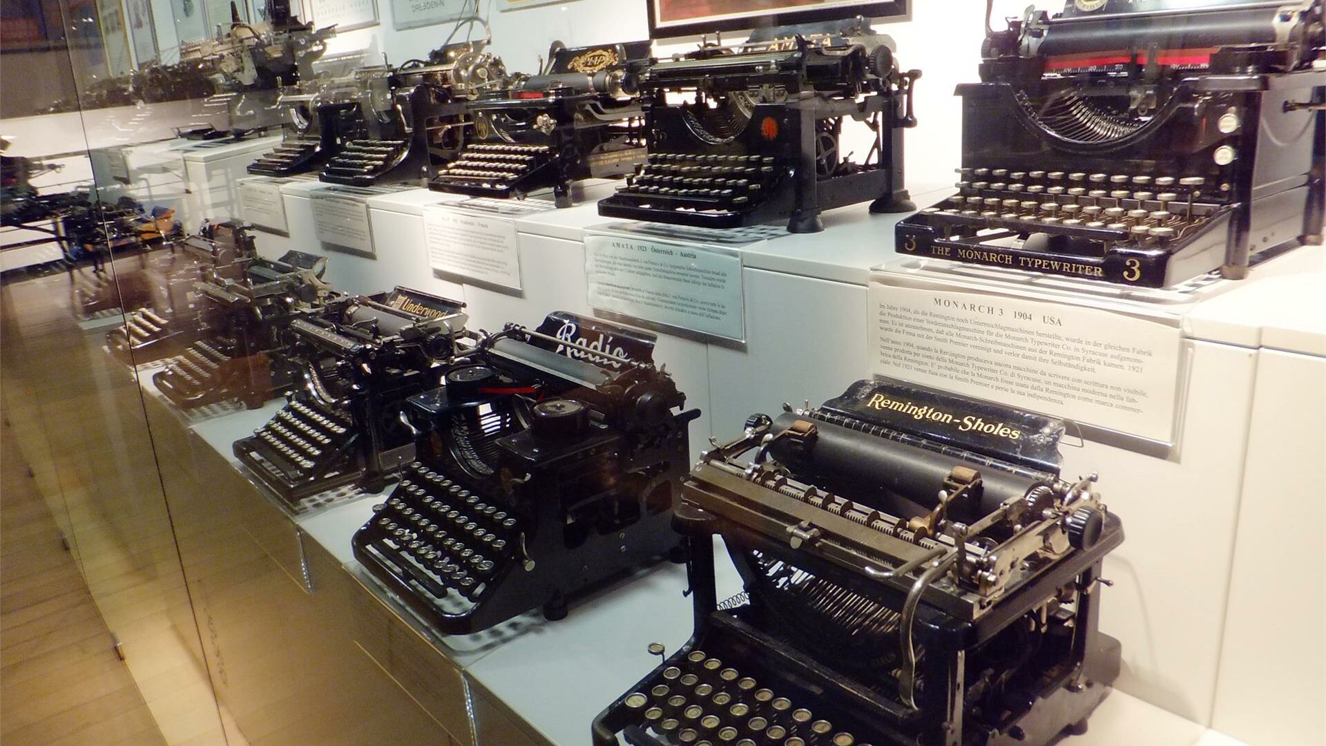Schreibmaschinenmuseum Peter Mitterhofer Partschins • Museen in Südtirol