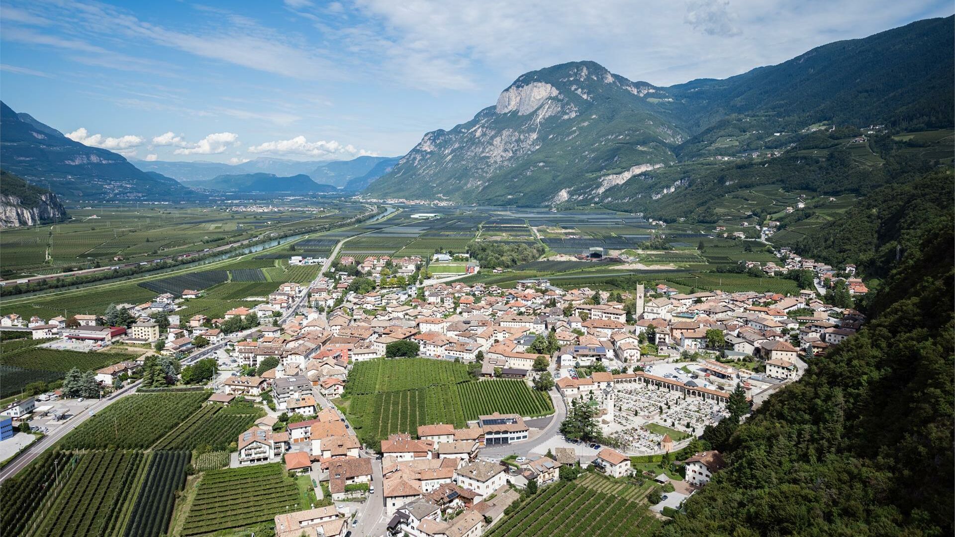 Il Mistico Castello Di Salorno Haderburg Alto Adige