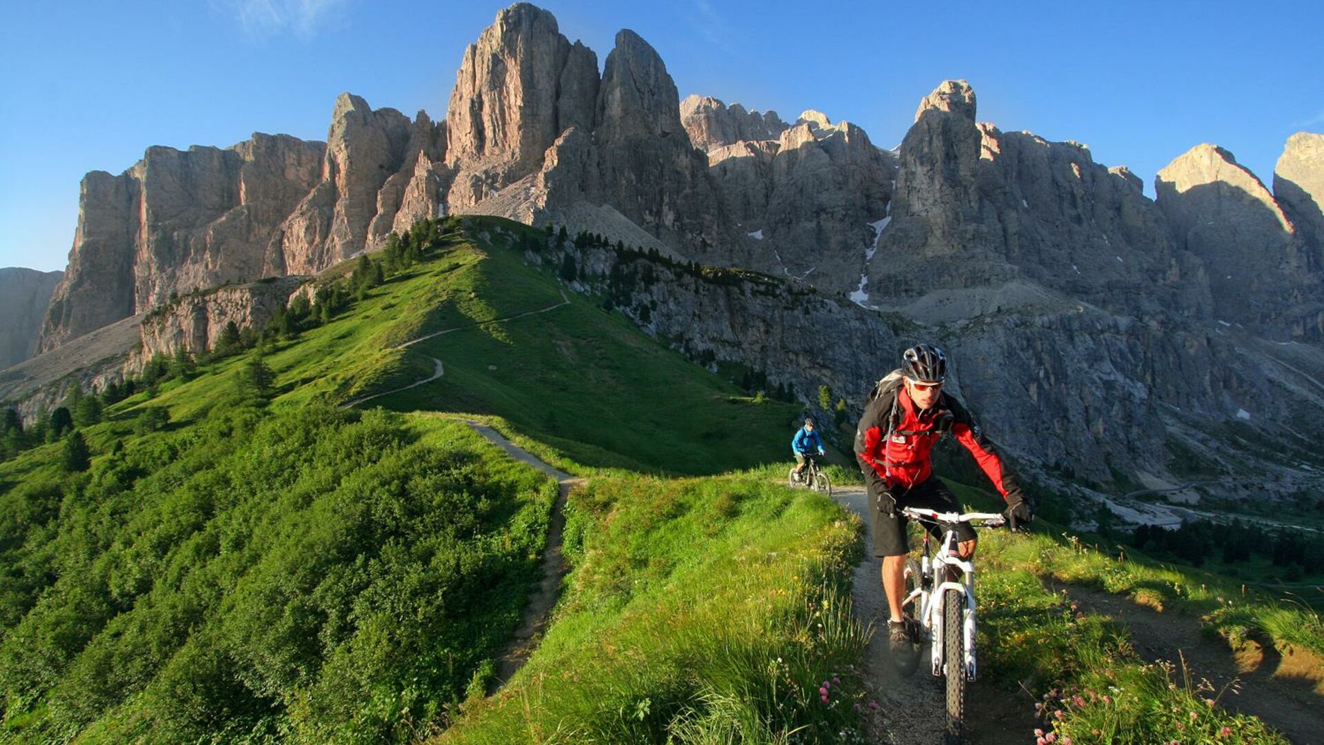 Bike tour. МТБ маунтинбайк. Италия веломаршрут. Mountain Bike Tourer. Велопрогулка Алтай.