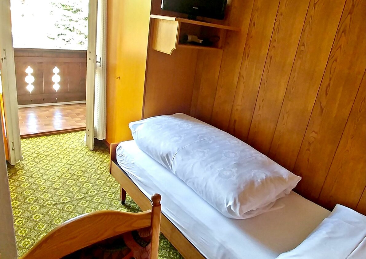 Single room with balcony