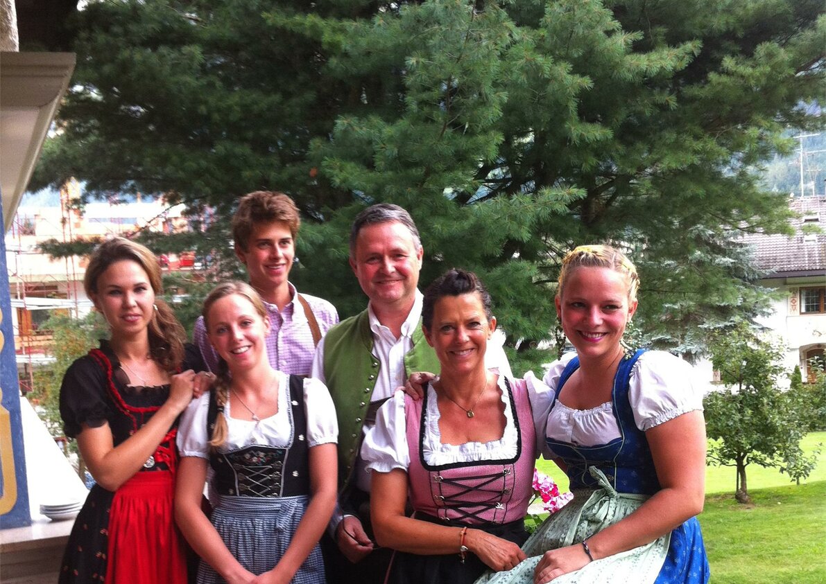 The Reichegger Family & part of the team