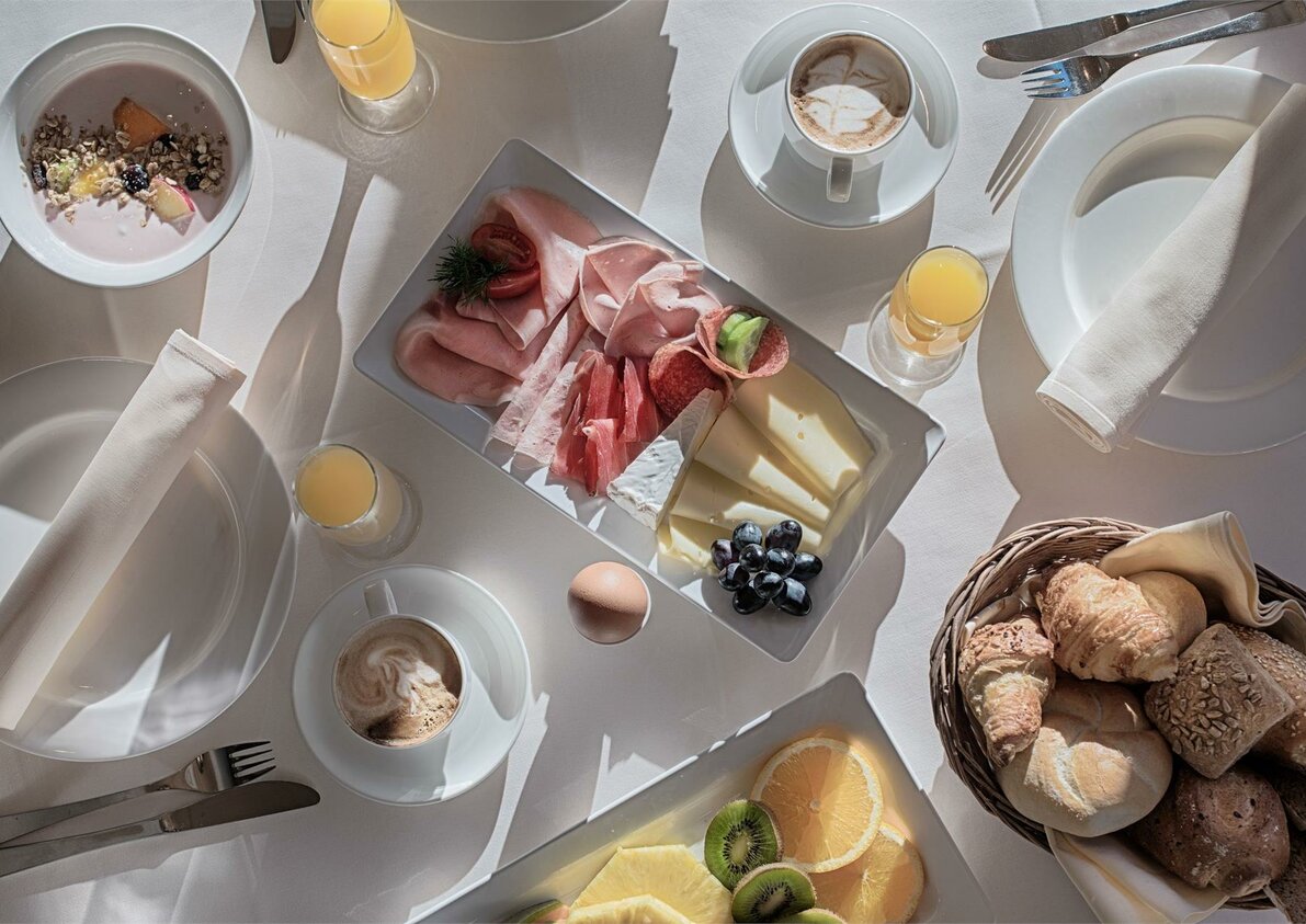 FRÜHSTÜCK