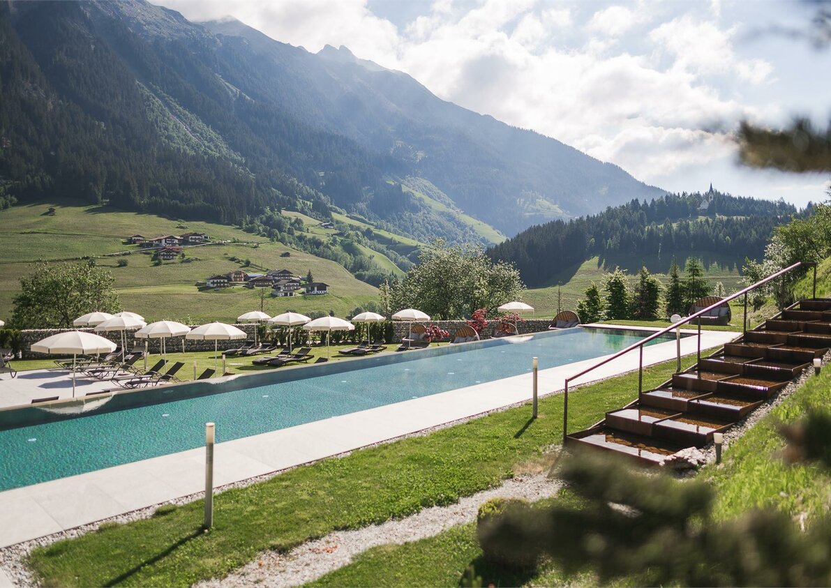 Infinity-Pool