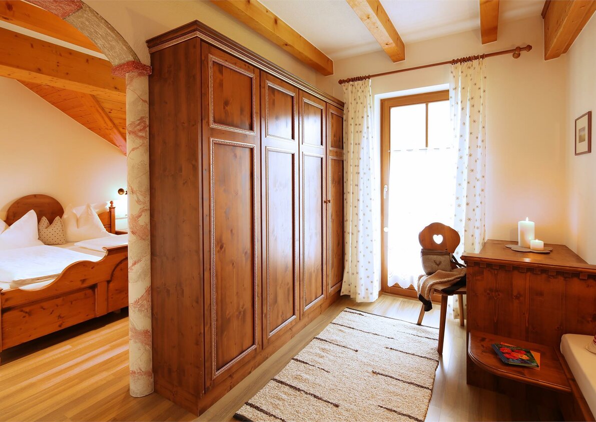 Bedroom app. Almrose