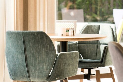 Flora Hotel & Suites - Bar