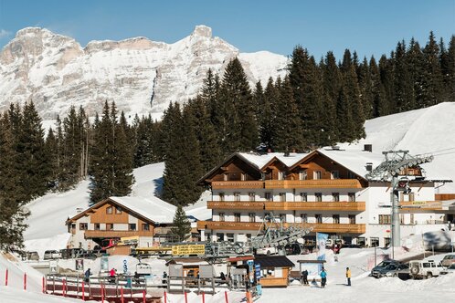 Laguscei Dolomites Mountain Hotel