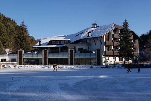 Hotel am Wolfsgrubenersee1