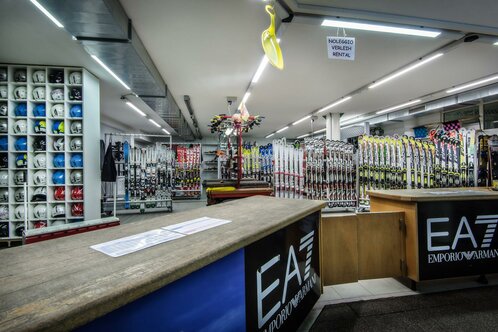 Ski rental ski school Corvara