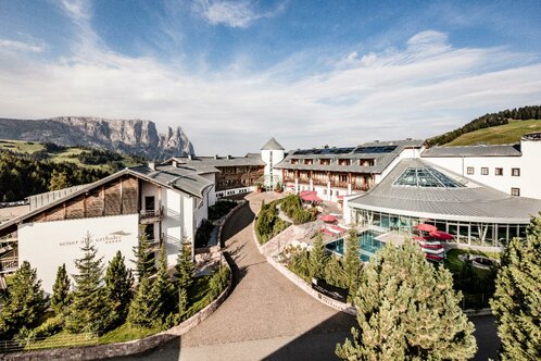 Hotel Urthaler im Sommer