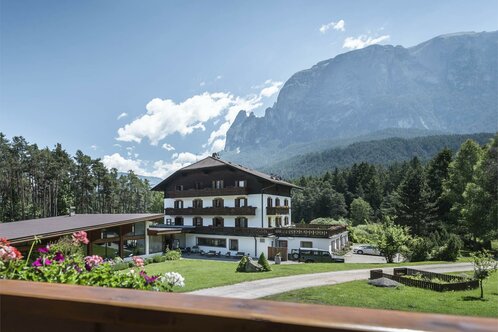Hotel Waldsee nelle Dolomiti in Alto Adige al lago- Fié allo Sciliar