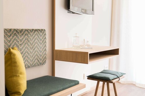 Flora Hotel & Suites - Zimmer