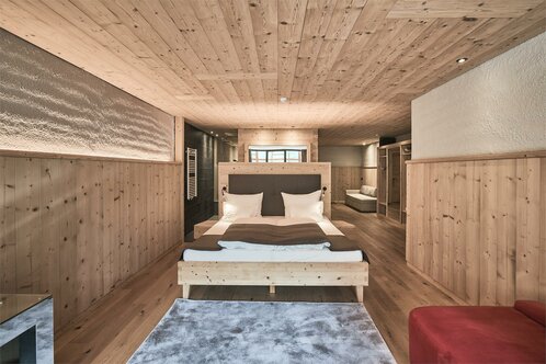 Mountain Lodge Sofa