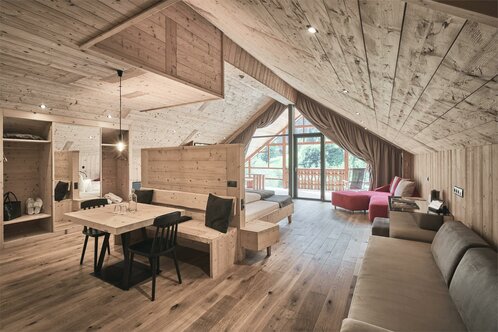 Superior Lodge