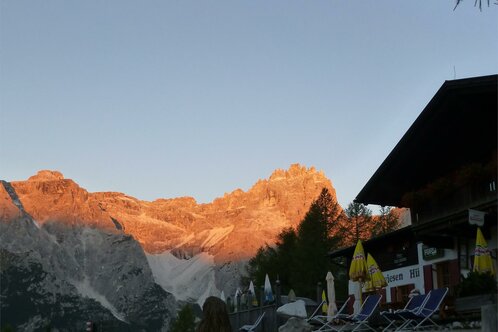 Rotwandwiesenhütte / Rif. Prati di Croda Rossa