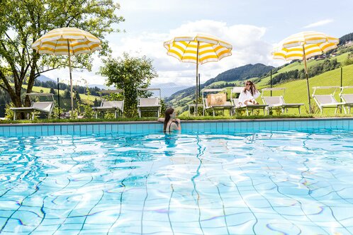 Schwimmbad mit Aussicht
