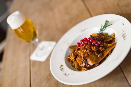 Tagliatelle al ragú di selvaggina