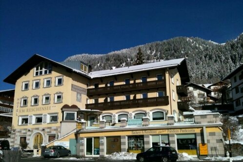 Hotel Am Reschensee