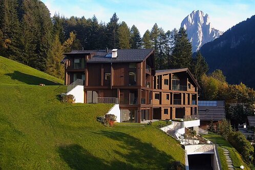 Luxury Chalet P